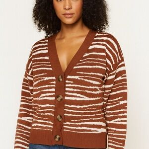 Simple Zebra Patterned Brown and White Cardigan